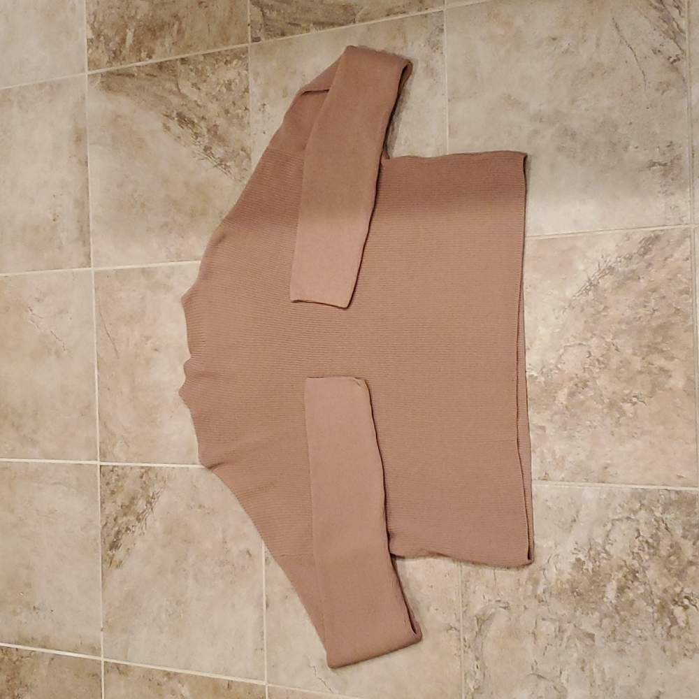 H&M Cropped Knit Sweater in Light Brown - Picture 3 of 6
